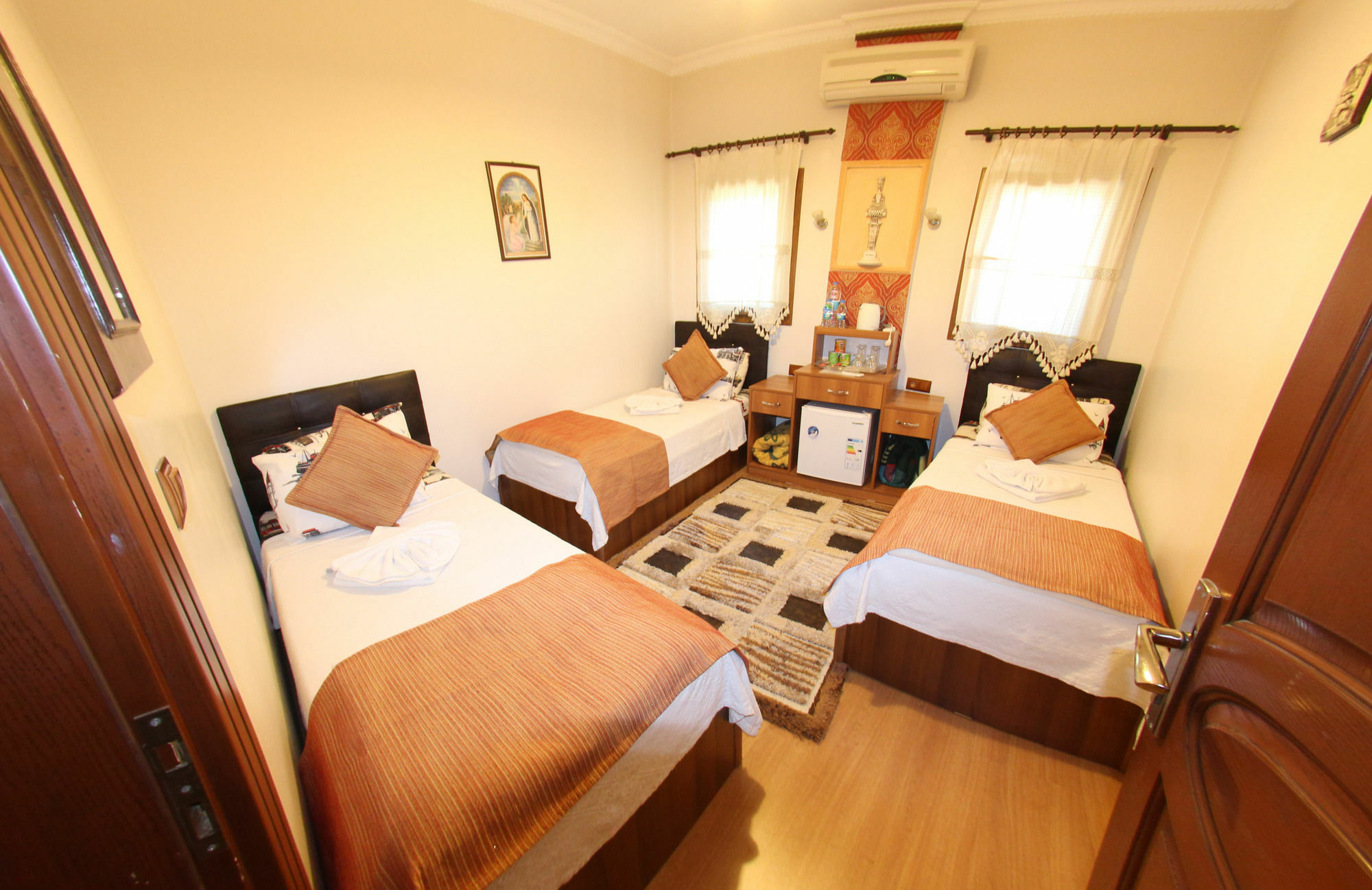 Boomerang Guest House Сельчук Экстерьер фото